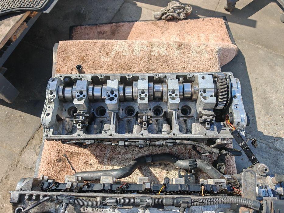 VW t5 Głowica AXE BPC BNZ AXC BRS 2.5 1.9tdi