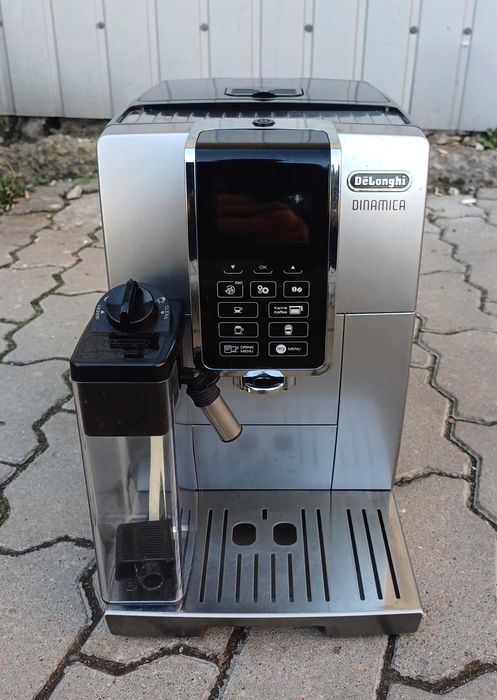 Кавомашина DELONGHI Dinamica ECAM 354.55 SB латте капучино  молочник