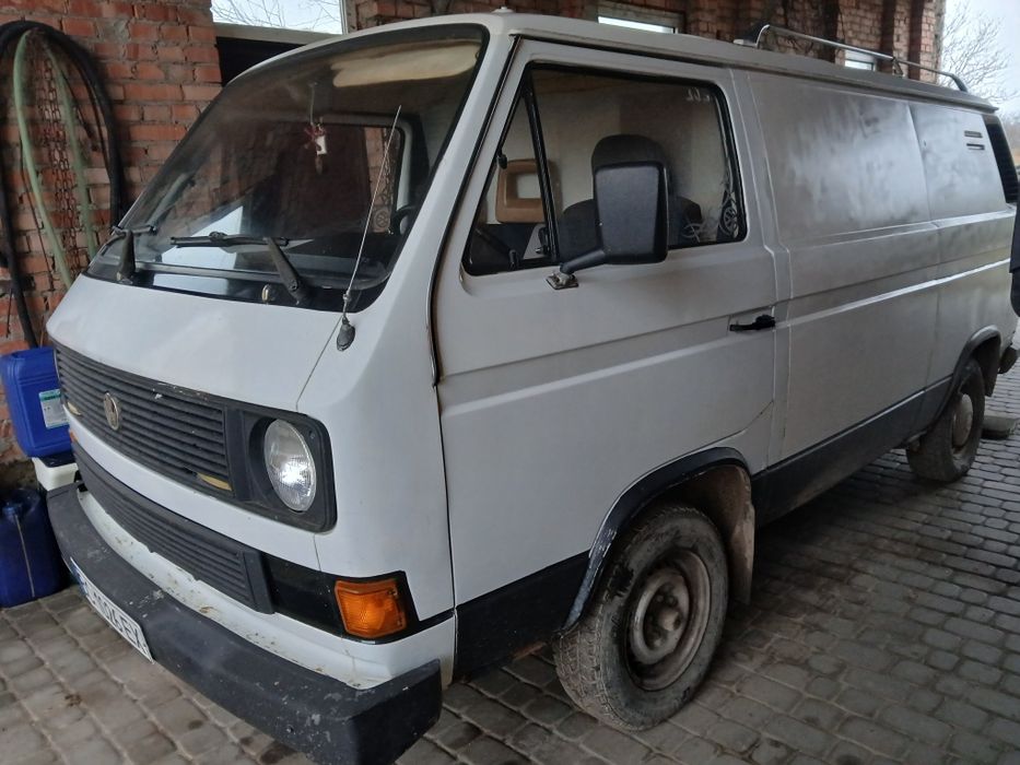 Бус VOLKSWAGEN TRANSPORTER 1.6 дизель в хорошому стані