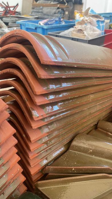 Cumeeiras marca Umbelino Monteiro - cor Verde