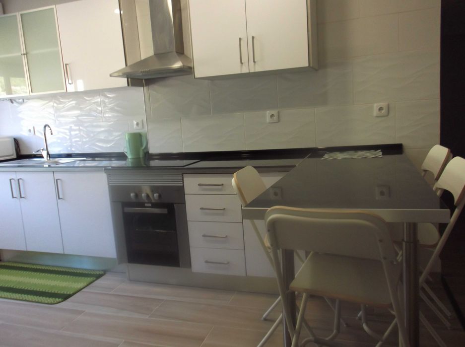 Arrendo quarto suite individual junto ao Hospital de Vila Franca de Xira