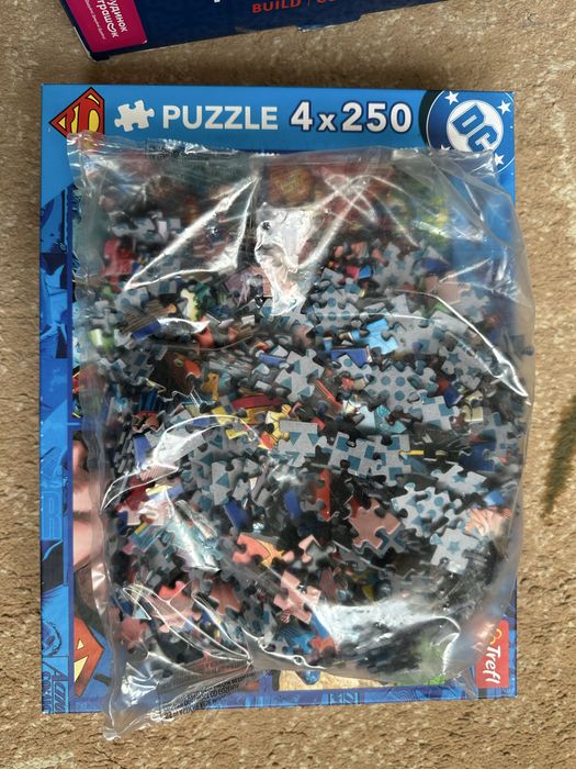 Продам пазли Superman 4*250