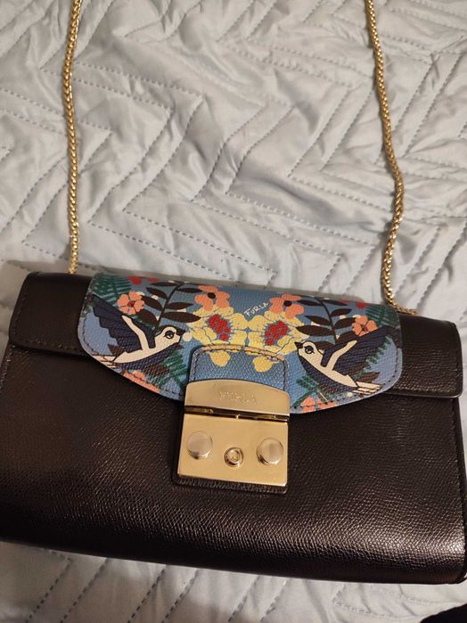 Mala Furla (verdadeira; contém embalagem, adquirida na loja samsonite)