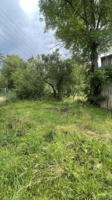 Продається хата в с.Солотвин з індивідуальним опаленням .