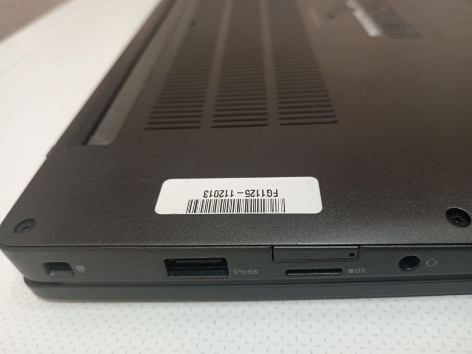Ноутбук Dell Latitude 7300 — i7 / 16GB / 256GB SSD