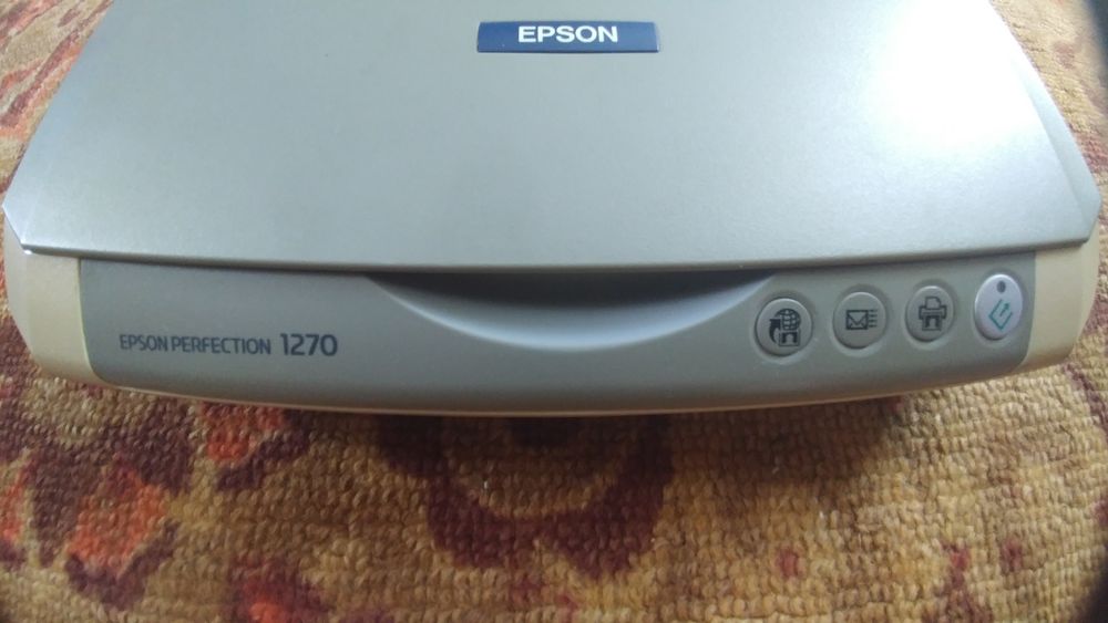 Сканер Epson Perfection 1270