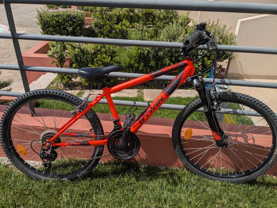Btwin Rockrider Mountain Bike