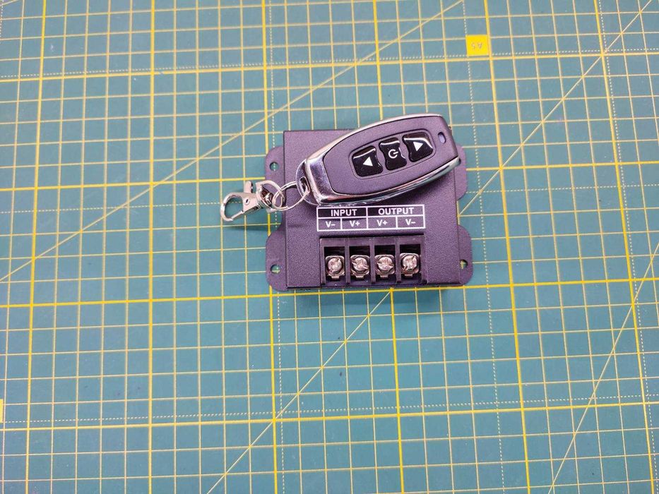 Диммер для светодиодной ленты 12 - 24В 30А с дистанционным управления