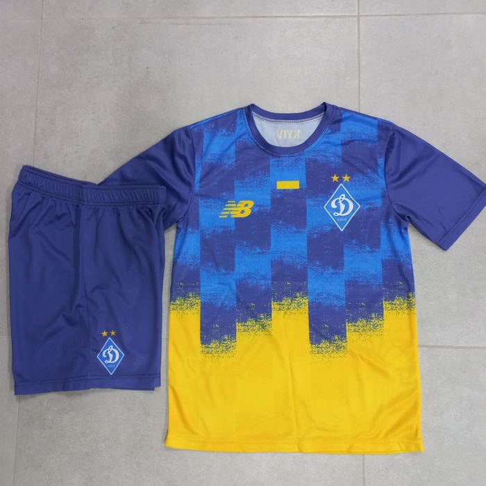 Футбольна форма (дитяча та підліткова) Ф.К.-"Дінамо Київ".NB