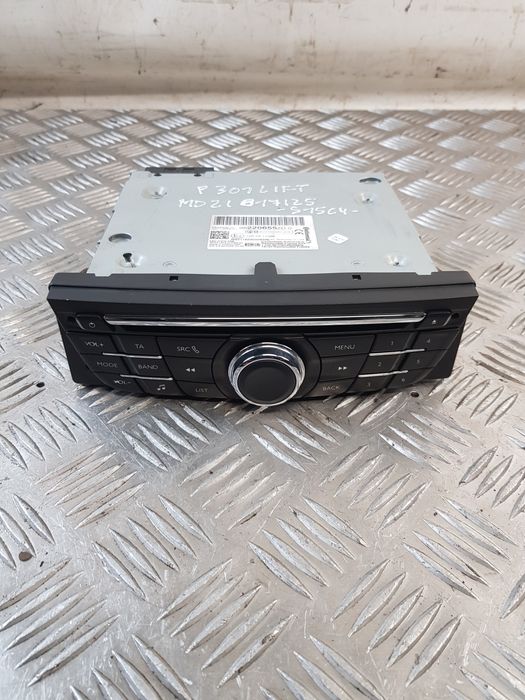 Radio 98220655Zd Peugeot 301 Lift 18R- Europa