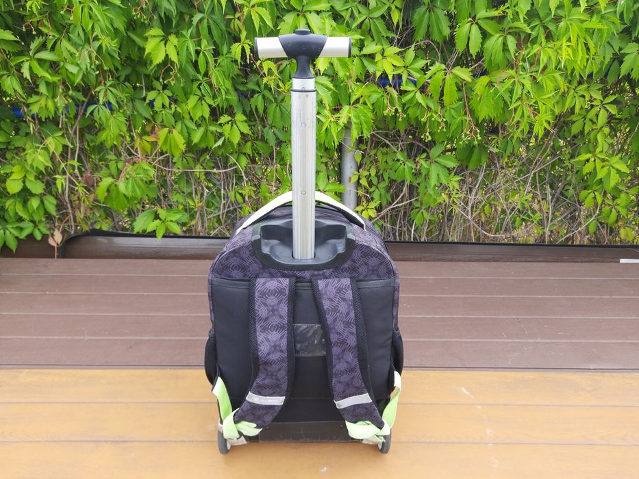 Plecak na kółkach wysuwaną rączką paso