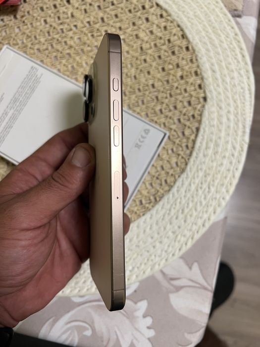 Apple iPhone 16 Pro Max 256GB в цвете Desert Titanium