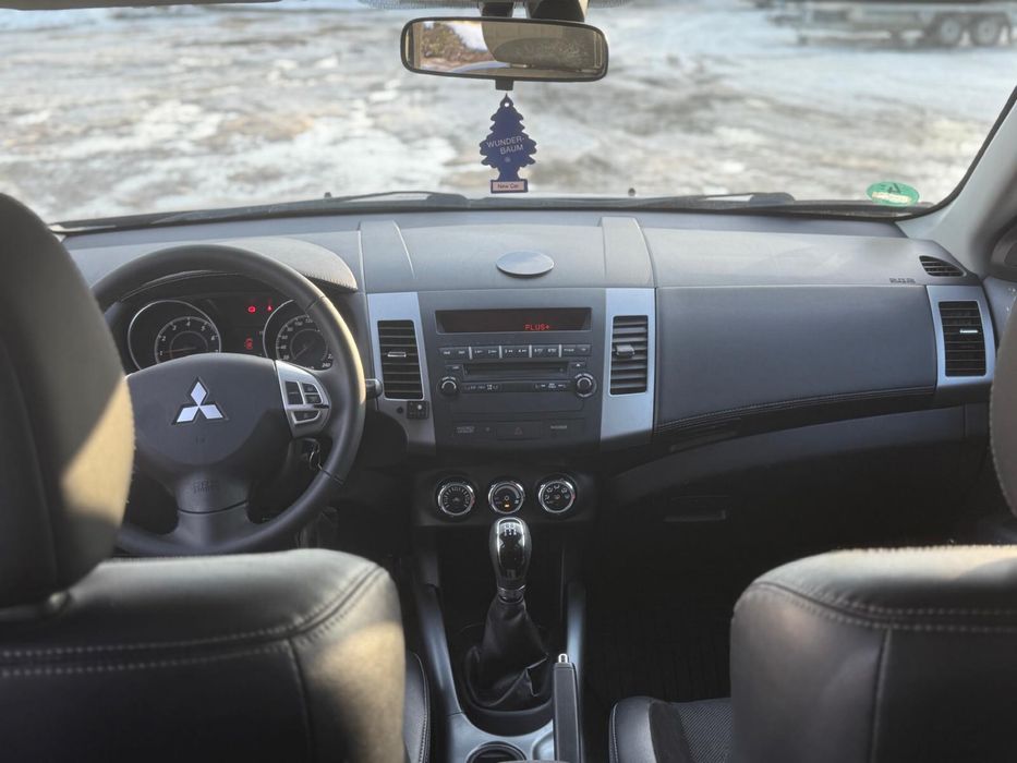 Mitsubischi outlander 2.0b lpg