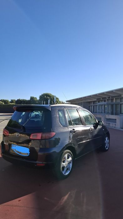 Mazda 2 2003 em bom estado