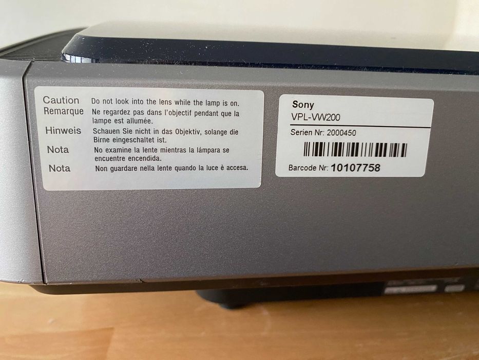 Projektor Sony Bravia VPL-VW200