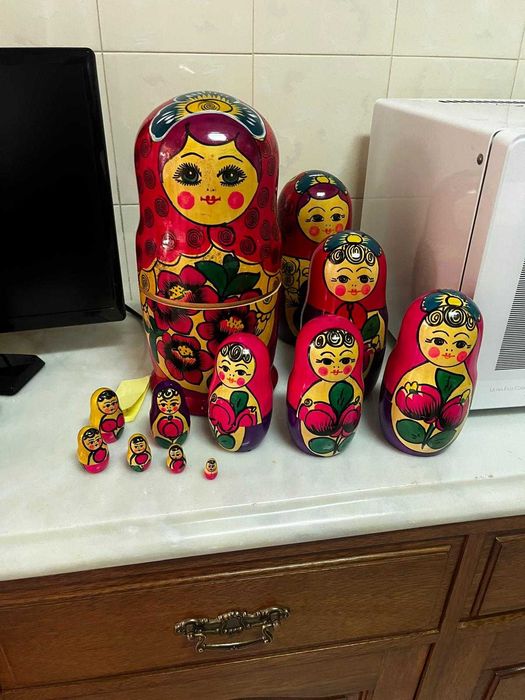 Wooden Matryoshka Doll Set
