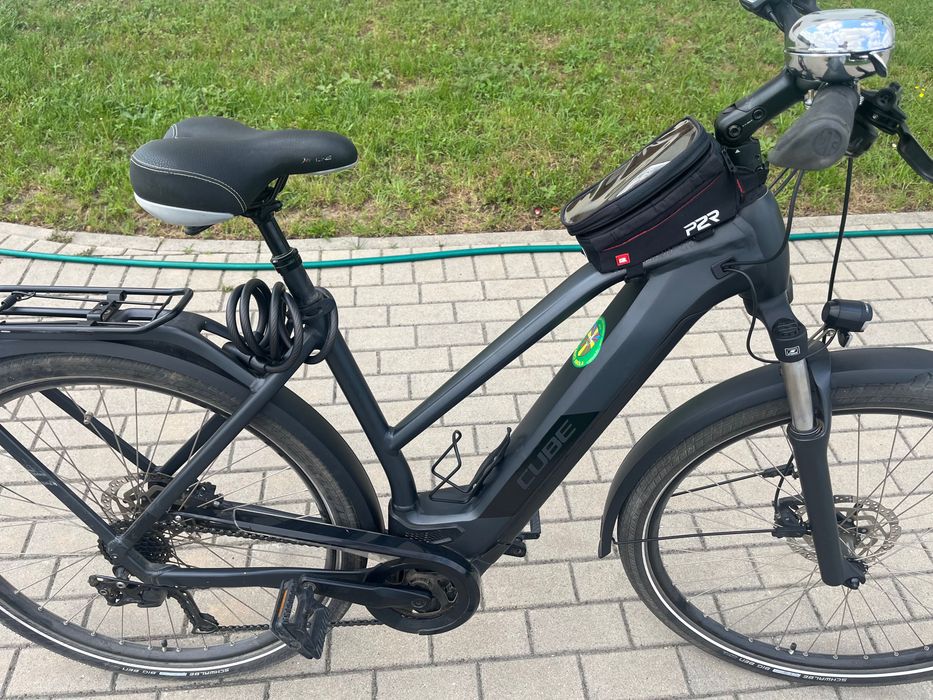 Rower elektryczny Cube