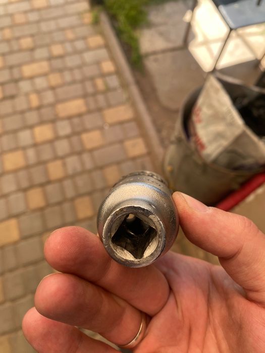 плашка м12 1.5 под 1/2