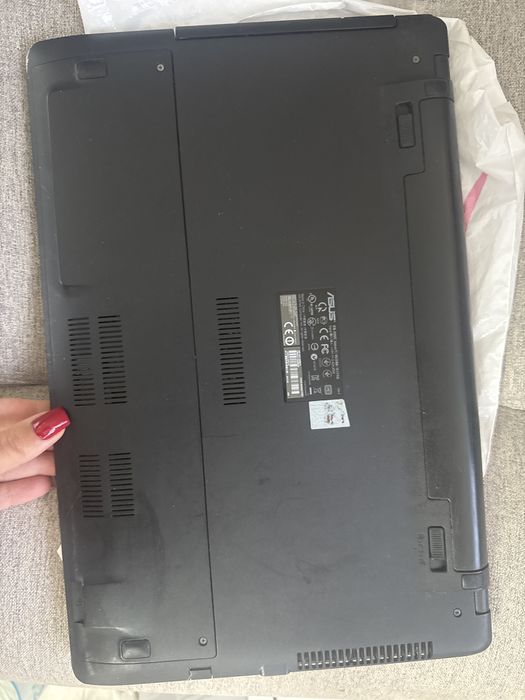 Ноутбук asus x 550 c на запчастини