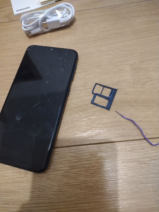 Smartfon Samsung Galaxy a20e