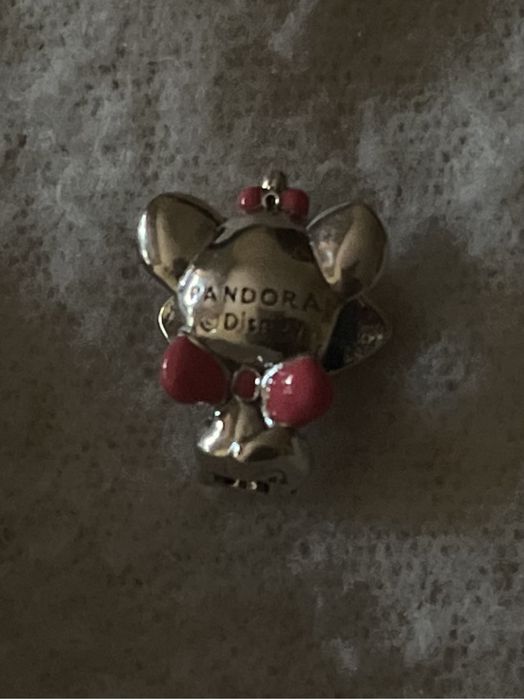 Pingente Marie para pulseira Pandora
