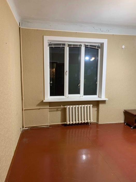 Світла 3-кімн сталінка 73 м², 3 поверх, центр 9 кв. ЮГОК, без ріелтора