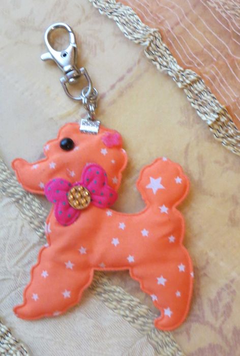 Dog-Shaped Key Holder, Padded Fabric, 13.5 cm