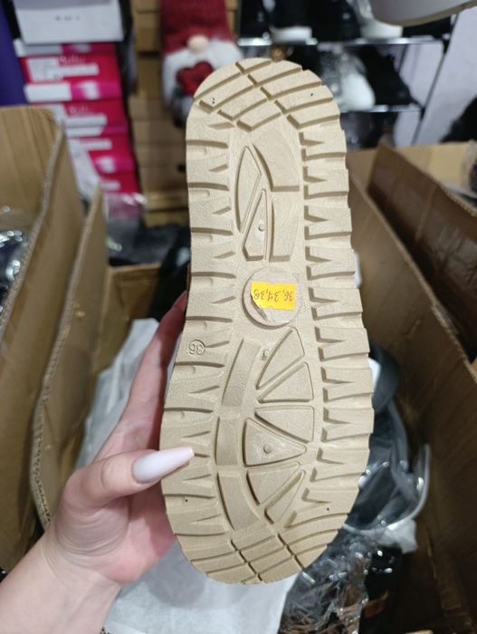 Уггі 36(23см) 39 (25см) ботінки черевики зимові жіночі на платформі