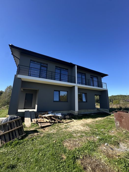 Продаж стильного котеджу Басівка