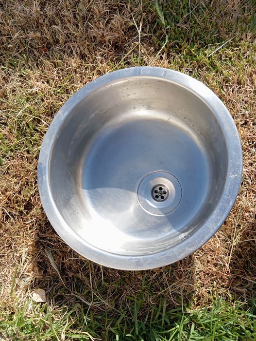 Lava loiças em bom estado