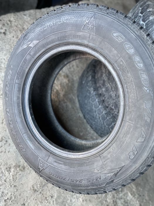 Джип,кросовер р 16 245/70 /75 пари,комплекти.