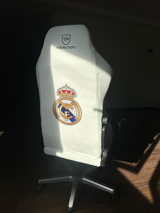 Cadeira NobleChair Nova