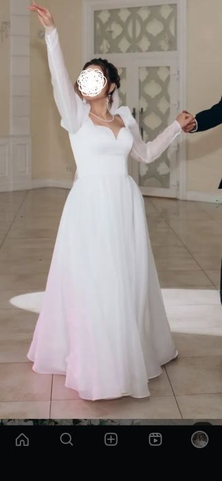 Продам красиву весільну сукню