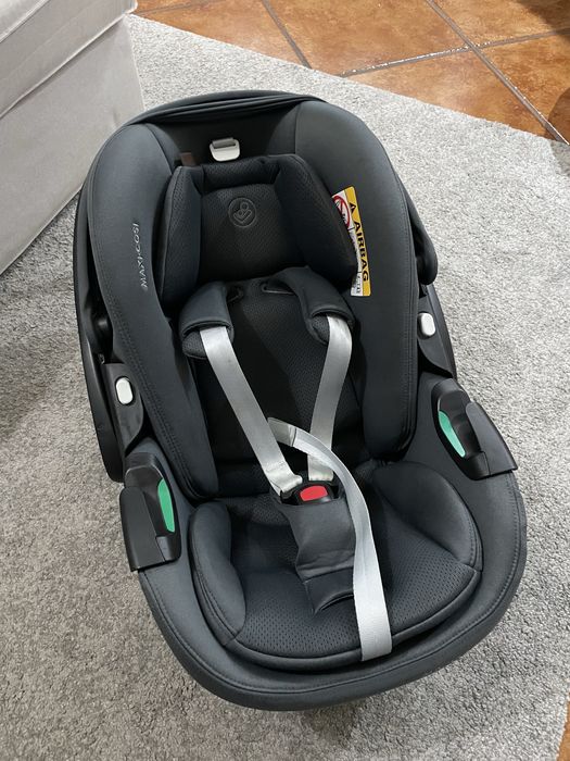 Maxi Cosi Pebble 360º Pro 2 + Base Isofix 360º Pro Black