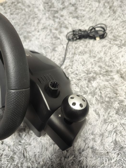 Volante Logitech Driving Force Pro – Excelente Estado