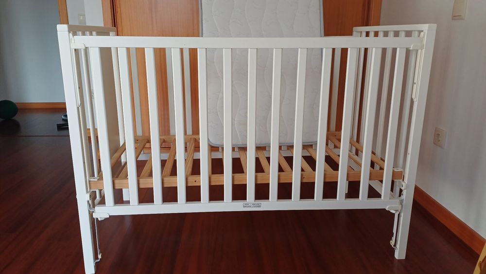Berço de bebé mais colchão