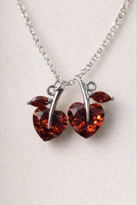 Підвіска “вишні” червоні біжутерія