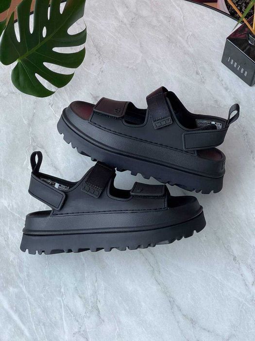 Женские летние сандалии Ugg Goldenglow Sandals жіночі сандалі угг