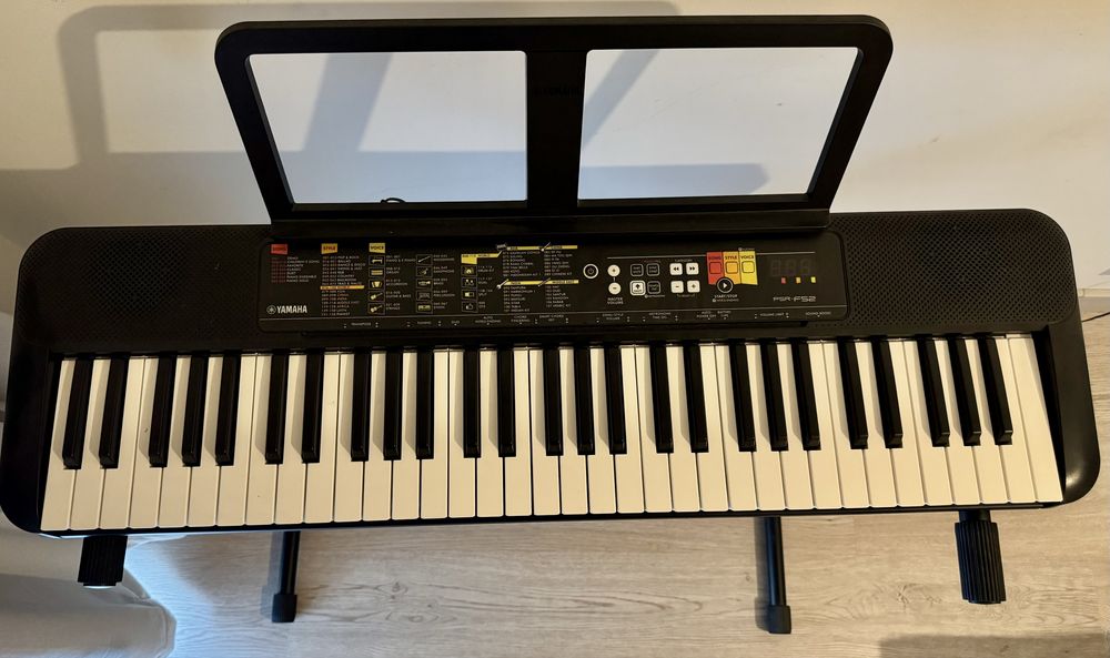 Teclado Piano (yamanha)