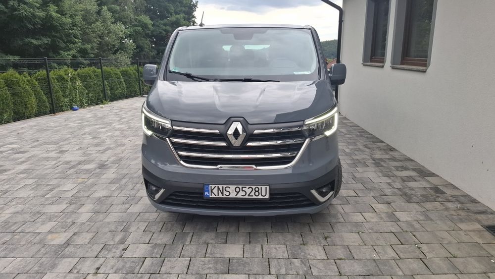 Renault trafik long