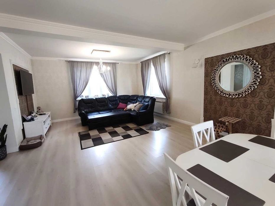 Продається сучасний будинок на вул. Сокирянська (ближня Роша)