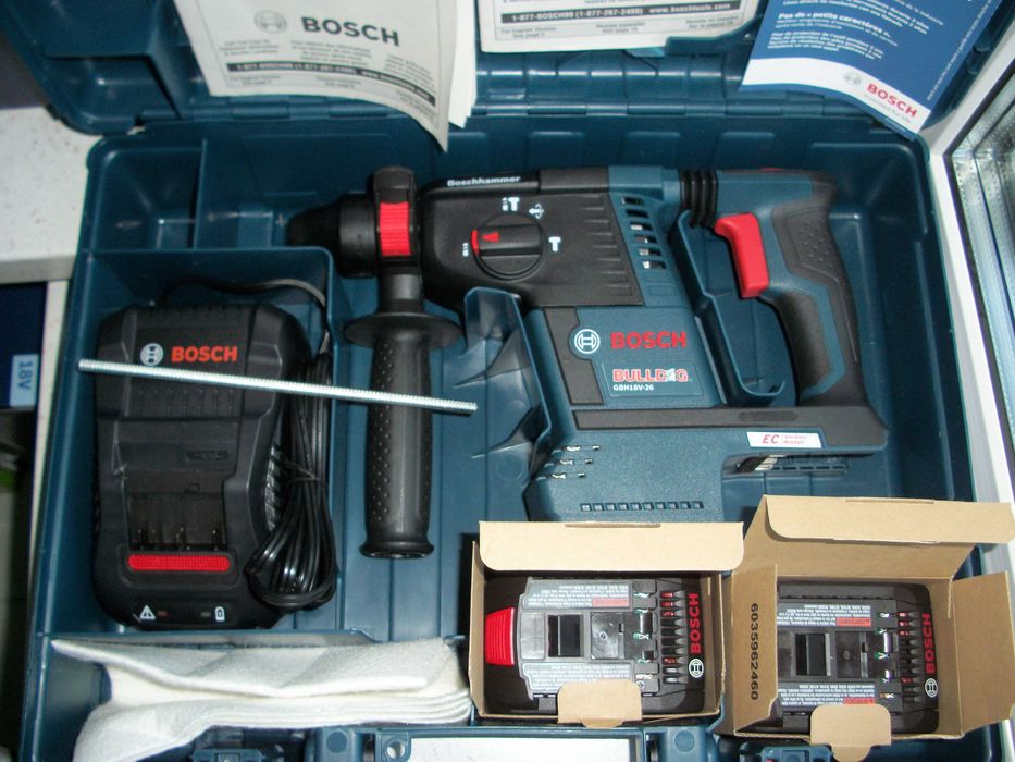 Бесщеточный аккумуляторный перфоратор Bosch GBH 18V-26