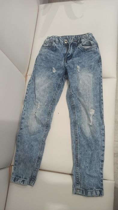 Spodnie jeansy na dziewczynkę