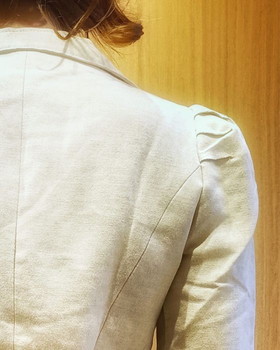 Casaco Vintage beje Mango