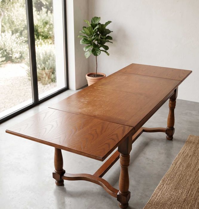 Mesa de jantar extensível de madeira antiga