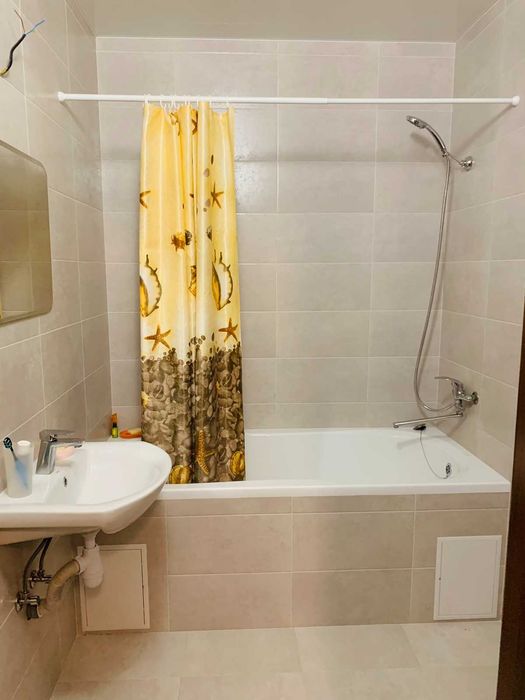 Таунхаус з ремонтом - 10 км від метро. Річка, Ліс