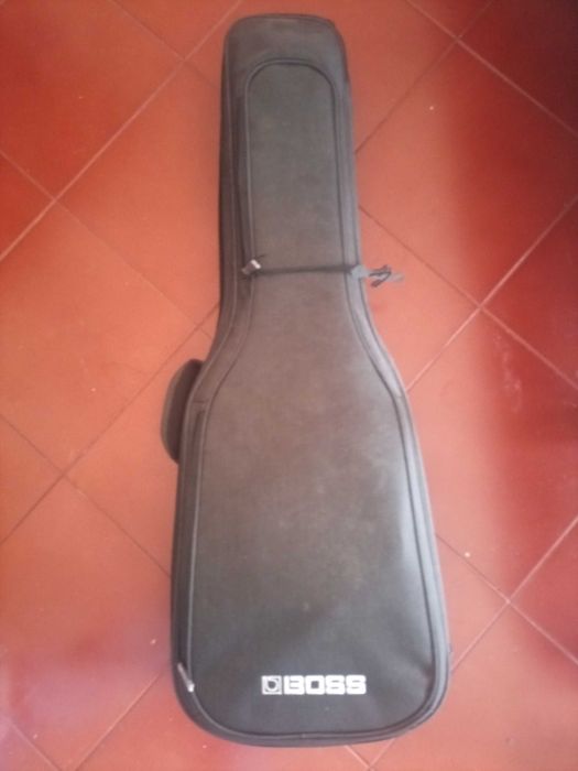 Guitarra Jackson Les Paul preto fosco com case BOSS (NOVO)