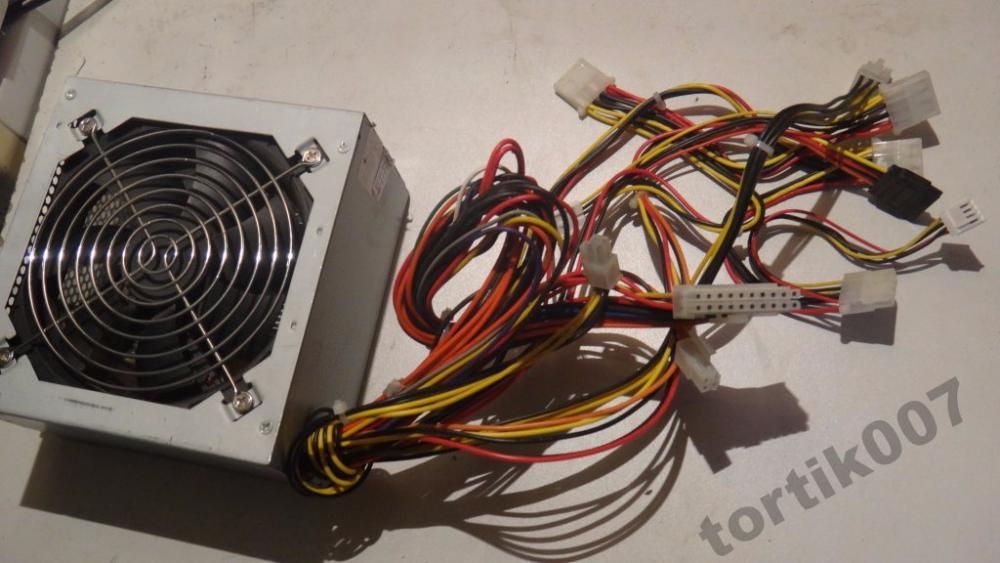Блок питания ATX для компьютера