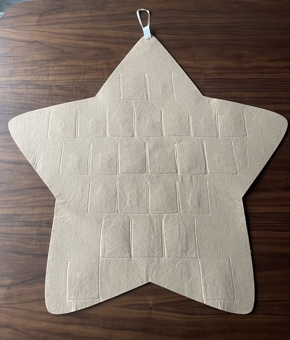 Calendário do advento em forma de estrela