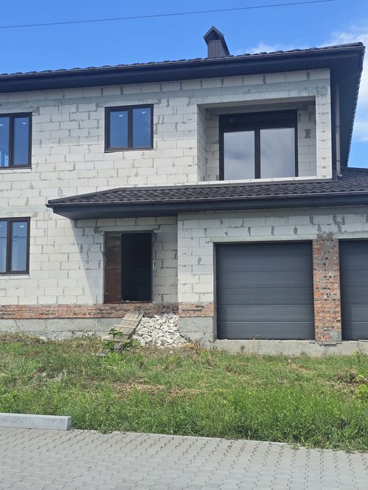 Продаж будинку вечірньому  масиві "Розсошанський